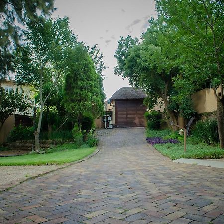 The Rivonia River Lodge Johannesburg Exterior photo